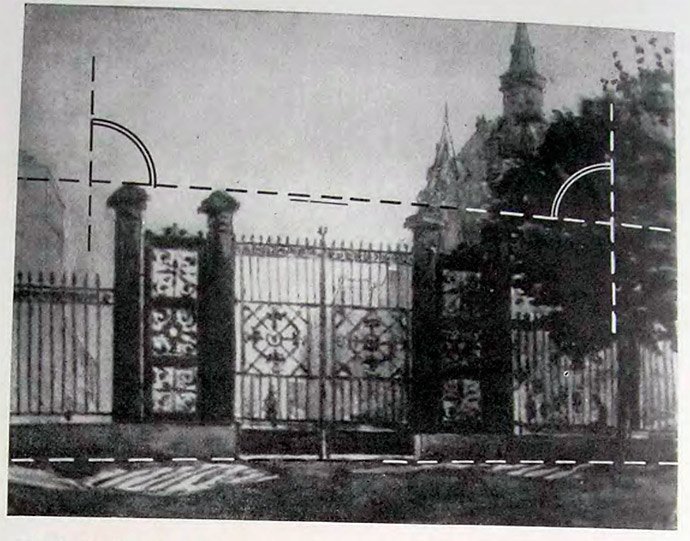А. А. Ромодановская. Ворота Александровского сада в Москве